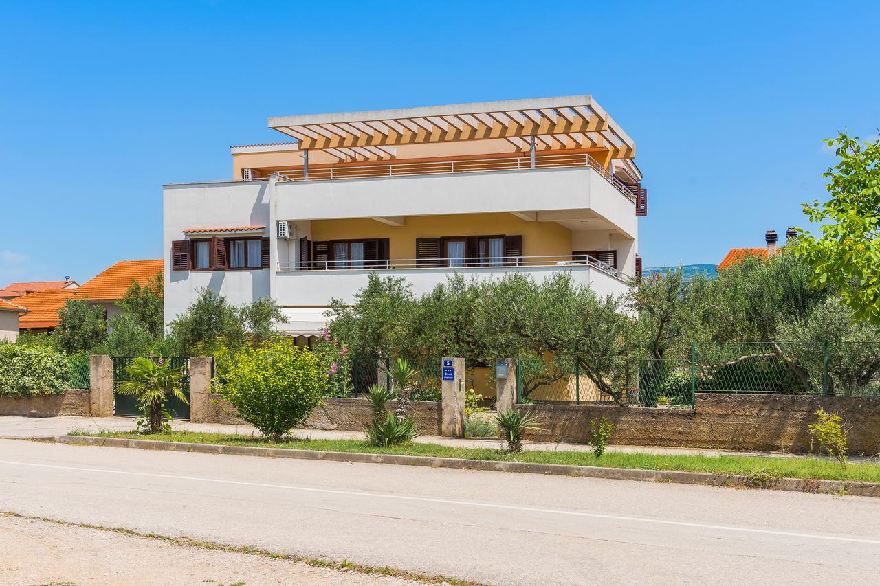 Apartment Promona Drniš Exterior foto